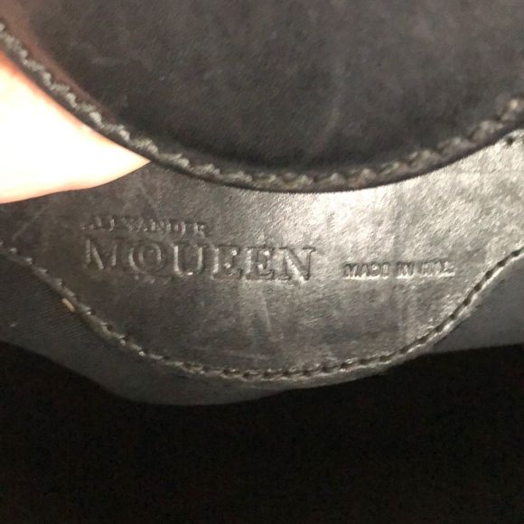 Alexander McQueen Novak Handbag - Picture 6 of 11